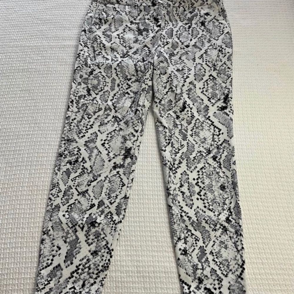 PROSECCO Abstract Pattern Pants Size 6. NWT NWT - image 2